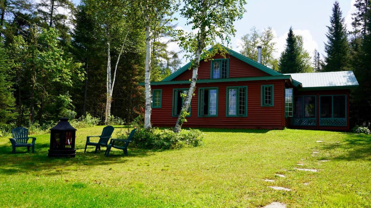 Vila Le Cent Chicoutimi Exteriér fotografie